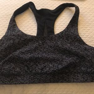 Lululemon sports bra
